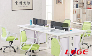 選擇辦公家具廠家的優(yōu)勢體現(xiàn)在哪些方面呢？