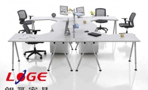 木質(zhì)辦公家具的清潔保養(yǎng)需如何進(jìn)行呢？